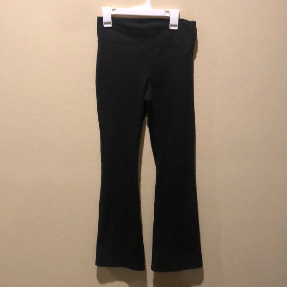 Black Xersion flair leggings